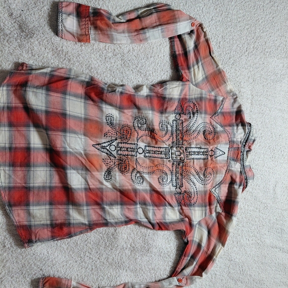 Roar Women's Plaid Rhinestone Button Down Shirt Sz M - Red and White Cross - Picture 5 of 7